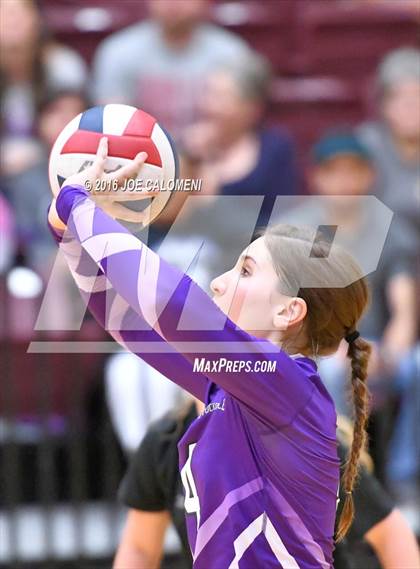 Thumbnail 3 in Johnson City vs Stockdale (Class 3A Second Round) photogallery.