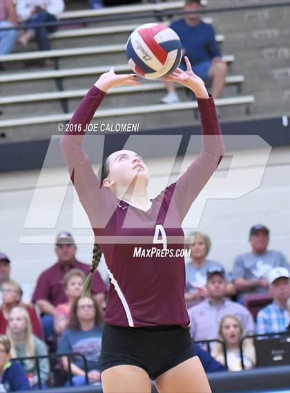 Thumbnail 3 in Johnson City vs Stockdale (Class 3A Second Round) photogallery.