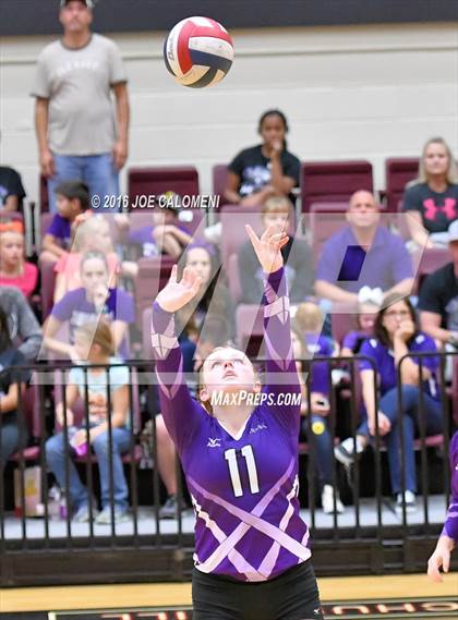 Thumbnail 2 in Johnson City vs Stockdale (Class 3A Second Round) photogallery.