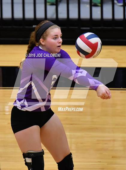 Thumbnail 2 in Johnson City vs Stockdale (Class 3A Second Round) photogallery.