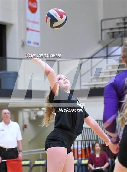 Thumbnail 2 in Johnson City vs Stockdale (Class 3A Second Round) photogallery.