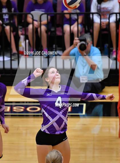 Thumbnail 2 in Johnson City vs Stockdale (Class 3A Second Round) photogallery.