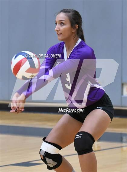 Thumbnail 3 in Johnson City vs Stockdale (Class 3A Second Round) photogallery.