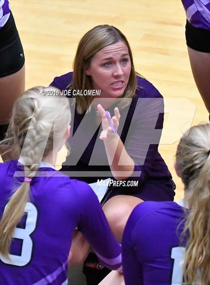 Thumbnail 1 in Johnson City vs Stockdale (Class 3A Second Round) photogallery.