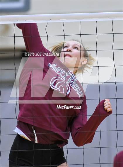 Thumbnail 3 in Johnson City vs Stockdale (Class 3A Second Round) photogallery.
