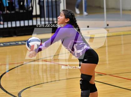 Thumbnail 3 in Johnson City vs Stockdale (Class 3A Second Round) photogallery.