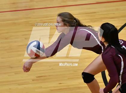 Thumbnail 3 in Johnson City vs Stockdale (Class 3A Second Round) photogallery.