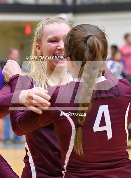 Thumbnail 2 in Johnson City vs Stockdale (Class 3A Second Round) photogallery.