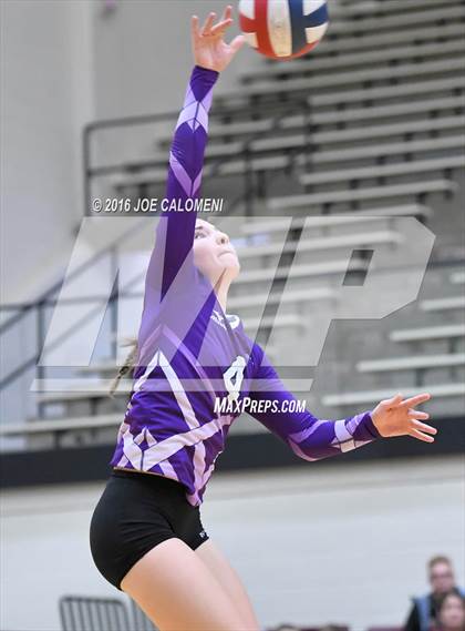 Thumbnail 2 in Johnson City vs Stockdale (Class 3A Second Round) photogallery.