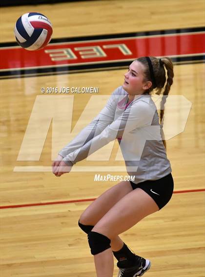 Thumbnail 2 in Johnson City vs Stockdale (Class 3A Second Round) photogallery.