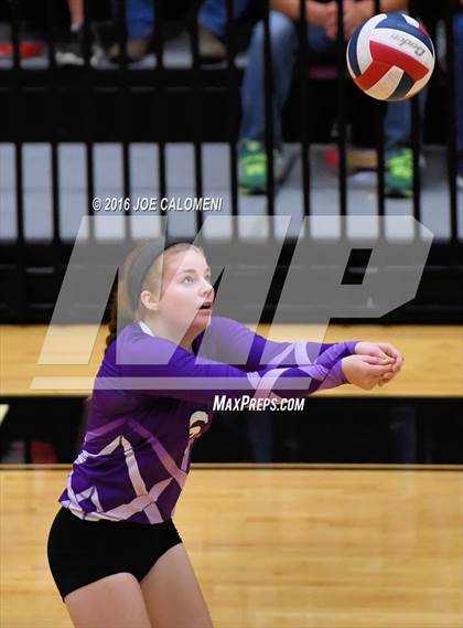 Thumbnail 3 in Johnson City vs Stockdale (Class 3A Second Round) photogallery.