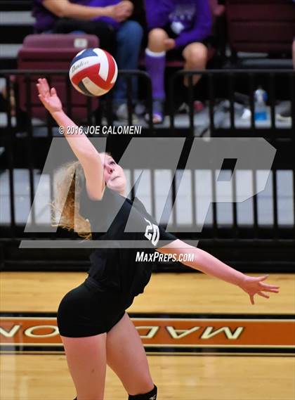 Thumbnail 3 in Johnson City vs Stockdale (Class 3A Second Round) photogallery.