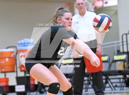 Thumbnail 1 in Johnson City vs Stockdale (Class 3A Second Round) photogallery.