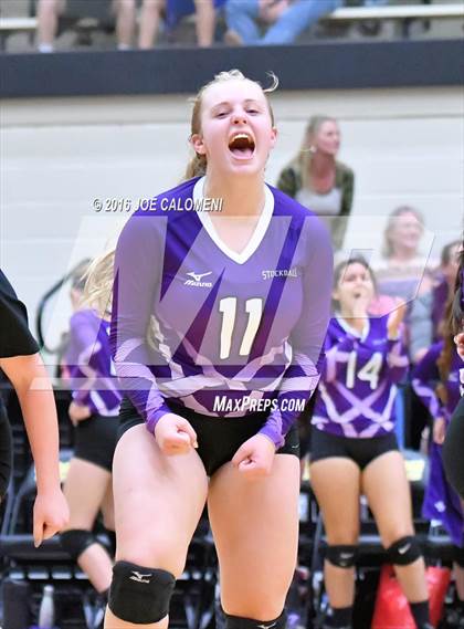 Thumbnail 2 in Johnson City vs Stockdale (Class 3A Second Round) photogallery.