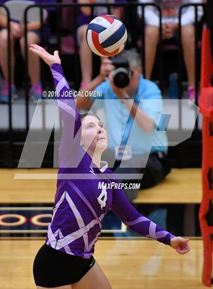 Thumbnail 3 in Johnson City vs Stockdale (Class 3A Second Round) photogallery.