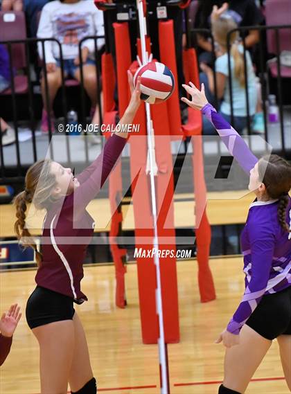 Thumbnail 1 in Johnson City vs Stockdale (Class 3A Second Round) photogallery.