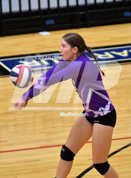 Thumbnail 1 in Johnson City vs Stockdale (Class 3A Second Round) photogallery.