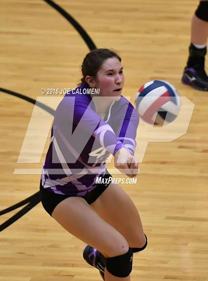 Thumbnail 1 in Johnson City vs Stockdale (Class 3A Second Round) photogallery.