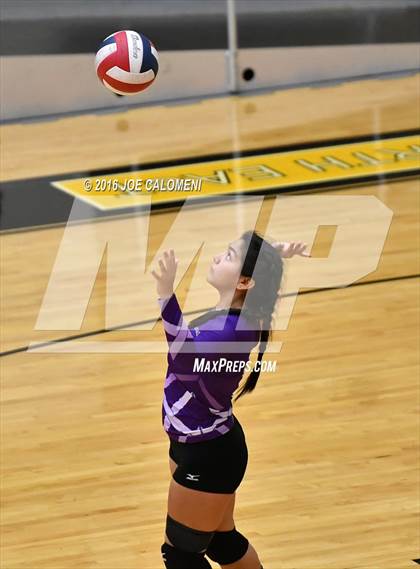 Thumbnail 1 in Johnson City vs Stockdale (Class 3A Second Round) photogallery.