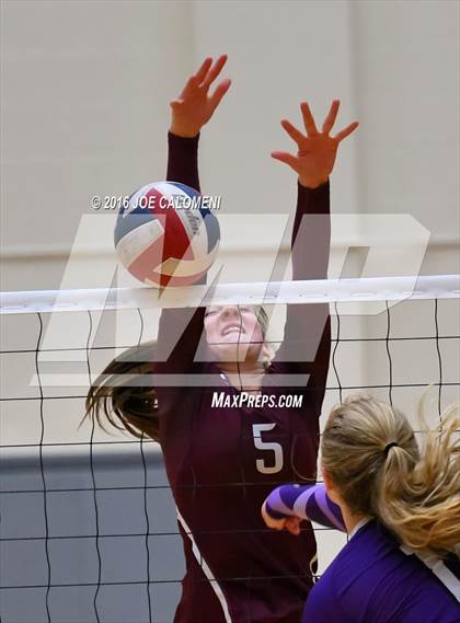 Thumbnail 2 in Johnson City vs Stockdale (Class 3A Second Round) photogallery.