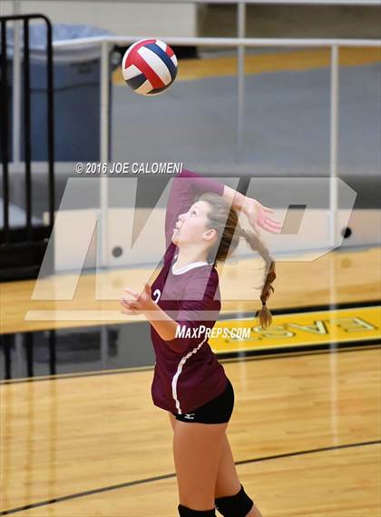 Thumbnail 3 in Johnson City vs Stockdale (Class 3A Second Round) photogallery.