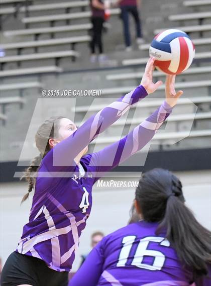 Thumbnail 1 in Johnson City vs Stockdale (Class 3A Second Round) photogallery.