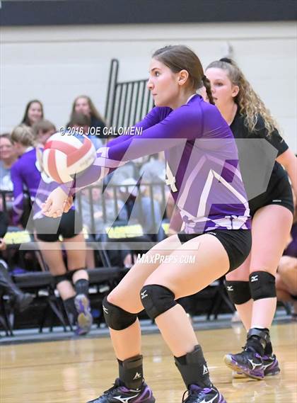 Thumbnail 1 in Johnson City vs Stockdale (Class 3A Second Round) photogallery.