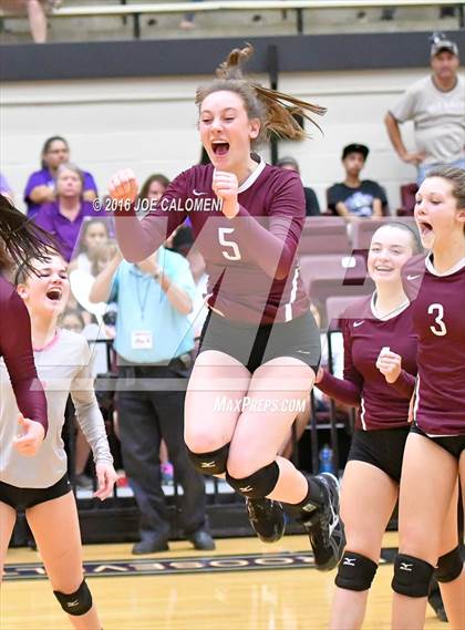 Thumbnail 3 in Johnson City vs Stockdale (Class 3A Second Round) photogallery.