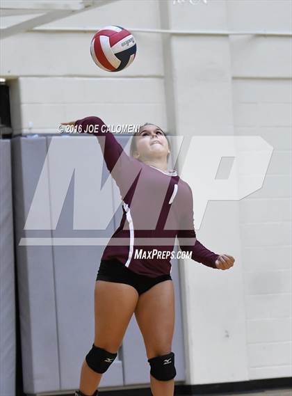 Thumbnail 2 in Johnson City vs Stockdale (Class 3A Second Round) photogallery.