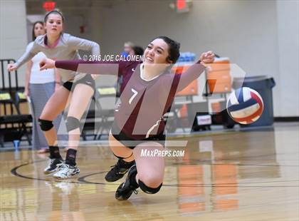 Thumbnail 3 in Johnson City vs Stockdale (Class 3A Second Round) photogallery.