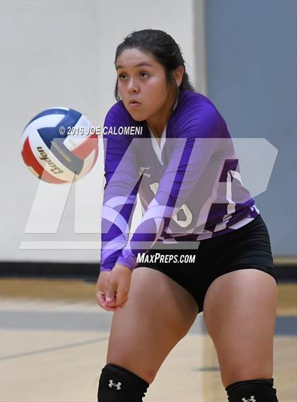 Thumbnail 3 in Johnson City vs Stockdale (Class 3A Second Round) photogallery.