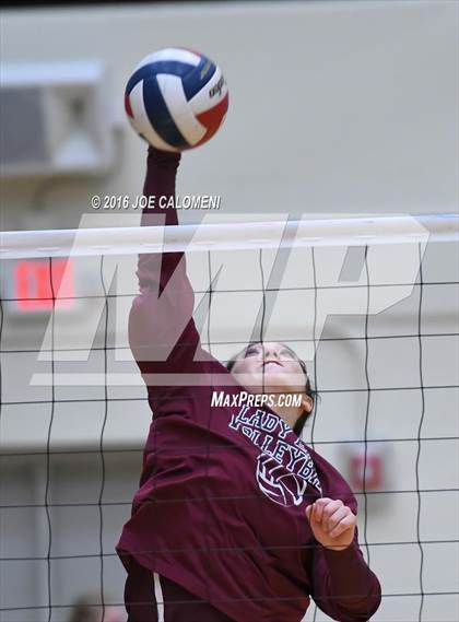 Thumbnail 1 in Johnson City vs Stockdale (Class 3A Second Round) photogallery.