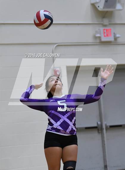 Thumbnail 2 in Johnson City vs Stockdale (Class 3A Second Round) photogallery.