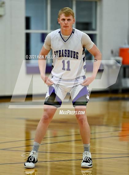 Thumbnail 2 in Clarke County vs. Strasburg photogallery.