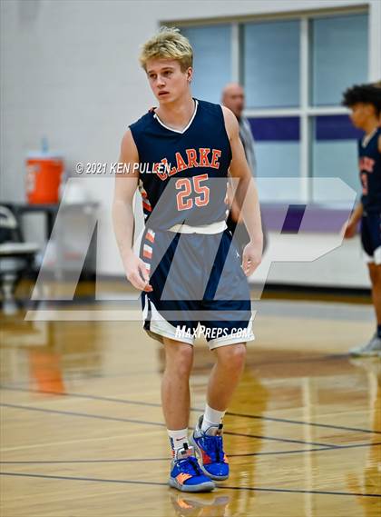 Thumbnail 2 in Clarke County vs. Strasburg photogallery.