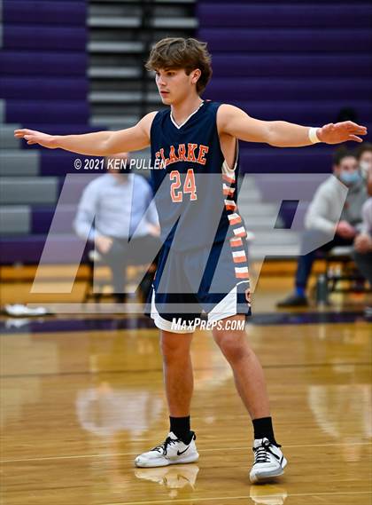 Thumbnail 2 in Clarke County vs. Strasburg photogallery.