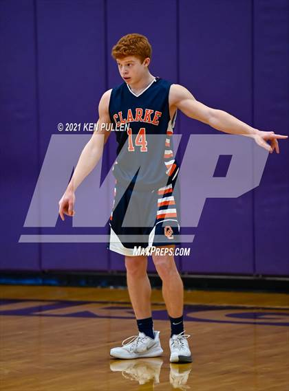 Thumbnail 1 in Clarke County vs. Strasburg photogallery.