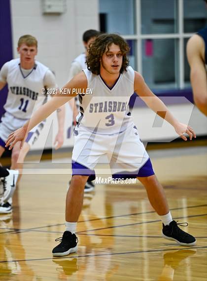 Thumbnail 3 in Clarke County vs. Strasburg photogallery.