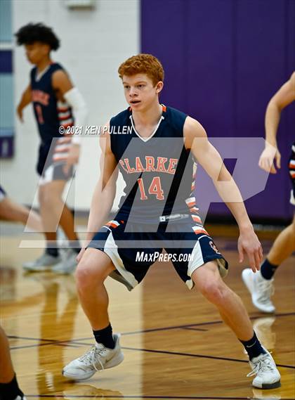 Thumbnail 1 in Clarke County vs. Strasburg photogallery.