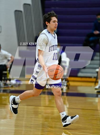 Thumbnail 1 in Clarke County vs. Strasburg photogallery.