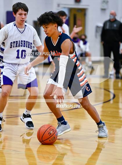 Thumbnail 3 in Clarke County vs. Strasburg photogallery.