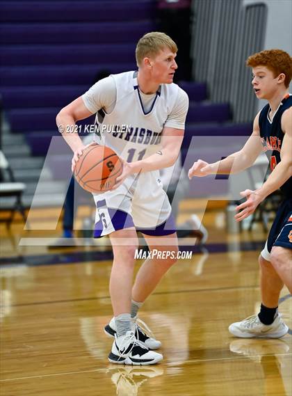 Thumbnail 3 in Clarke County vs. Strasburg photogallery.