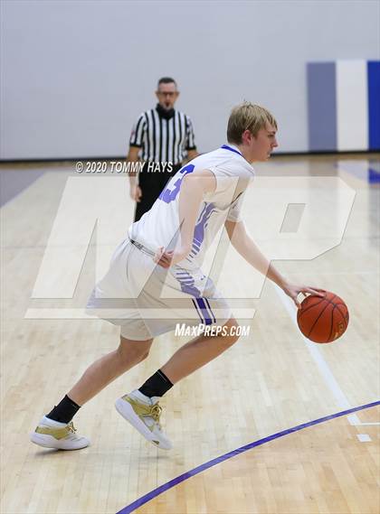 Thumbnail 1 in Hirschi @ Peaster photogallery.