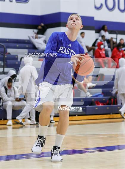 Thumbnail 3 in Hirschi @ Peaster photogallery.