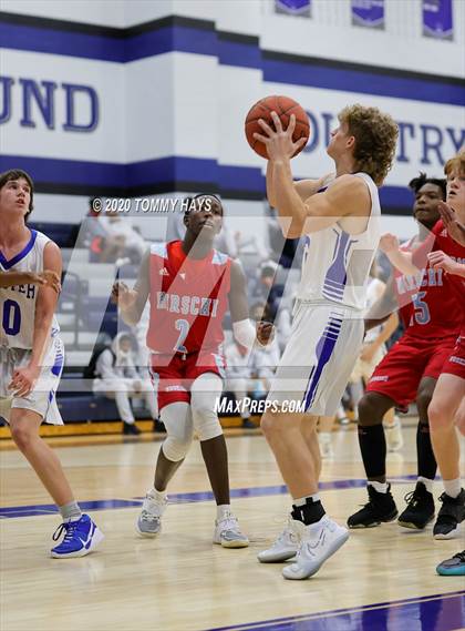 Thumbnail 2 in Hirschi @ Peaster photogallery.