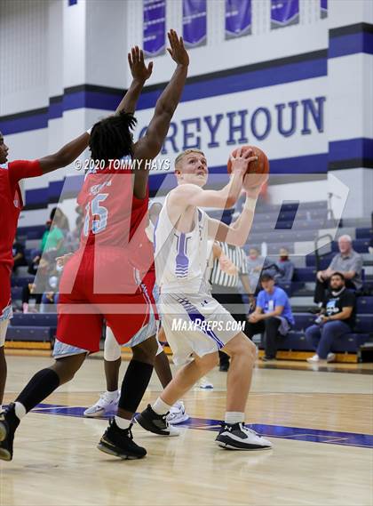 Thumbnail 2 in Hirschi @ Peaster photogallery.