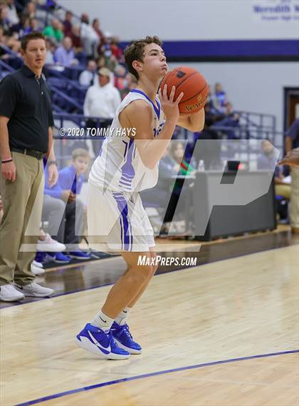 Thumbnail 1 in Hirschi @ Peaster photogallery.