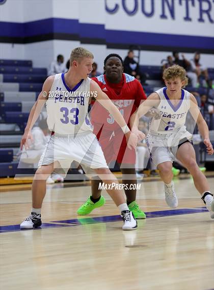 Thumbnail 1 in Hirschi @ Peaster photogallery.