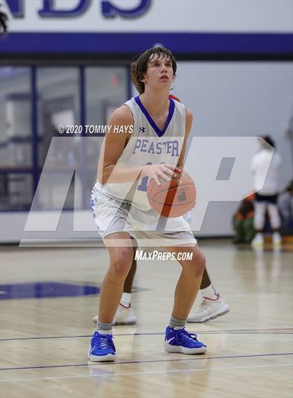 Thumbnail 1 in Hirschi @ Peaster photogallery.