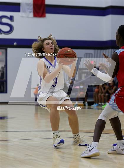 Thumbnail 2 in Hirschi @ Peaster photogallery.